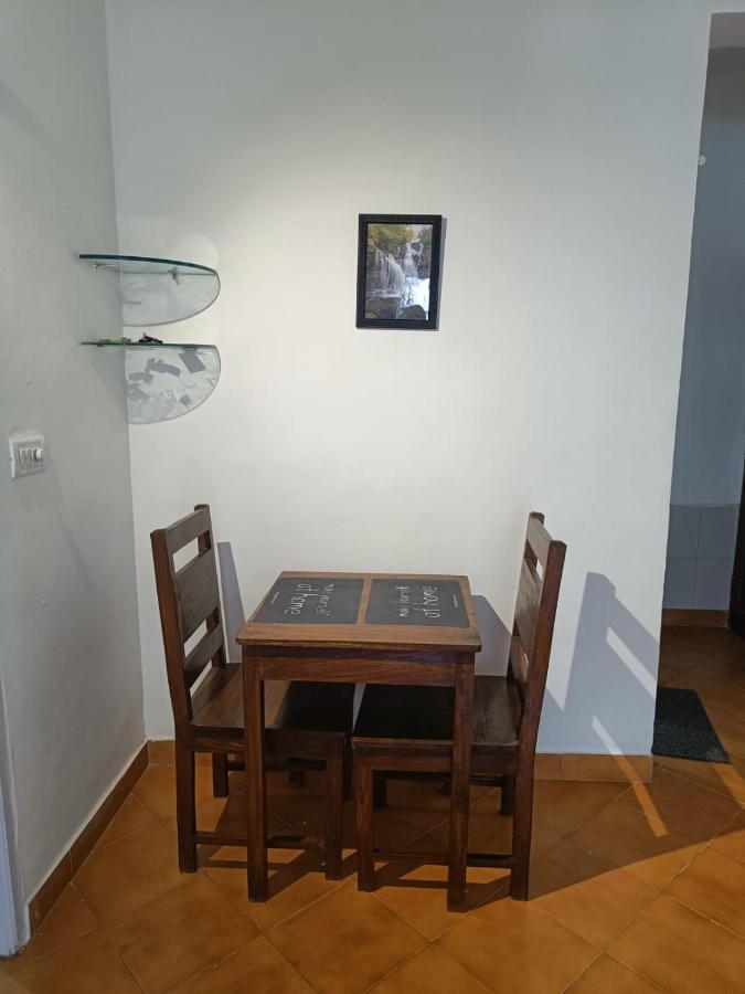 Contemporary Studio Apartment In Calangute, Goa Экстерьер фото